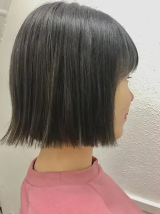 ショート カラー にった みずきのヘアスタイル