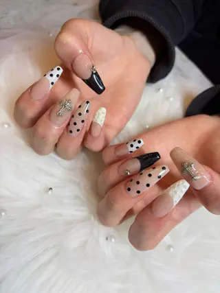 ネイル le`a-レア- マツエク×ネイルのネイルデザイン