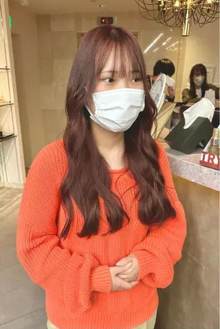 ロング カラー パーマ ヘアアレンジ ウルフとハイトーン みっちー✂️のヘアスタイル