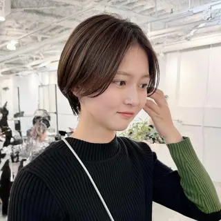 ショート foto所属・𝐁𝐋𝐔𝐄𝐓 /代表 / 荒井史行のヘアスタイル