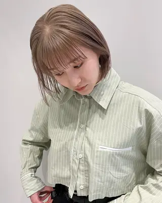 ショート カラー iLi所属・iLi 《イリ》のヘアスタイル
