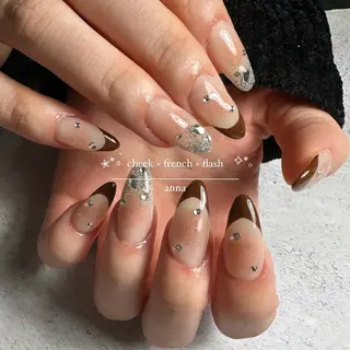 ネイル GRANDE OSU Anna 🧸💛のネイルデザイン