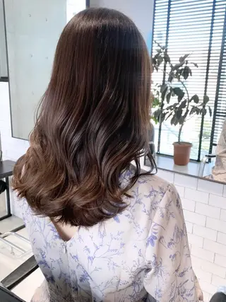 ロング カラー 透明感/オリーブ/ グレージュ/YUKAのヘアスタイル