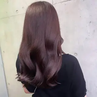 セミロング カラー カジュアルを女っぽく 𝗮𝘆𝗮𝗰𝗼のヘアスタイル