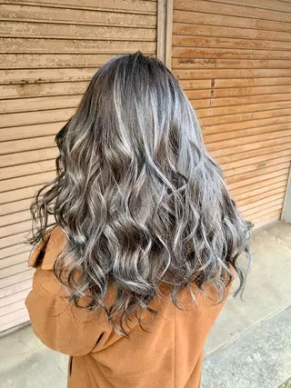 ロング カラー ヘアアレンジ ネイル マツエク・マツパ ブリーチ特化 / share 元太のヘアスタイル