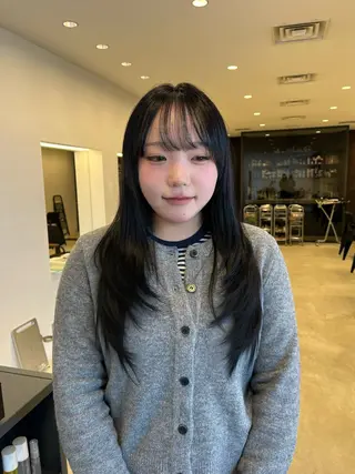 ロング 羽鳥 菜々子のヘアスタイル