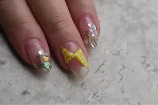 ミディアム カラー ネイル Aayley(アイリー)Salon所属・Aayley アイリ―サロンのネイルデザイン