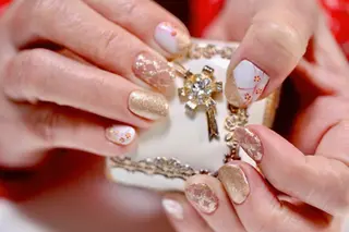 ネイル ママリンド　志村坂上店所属・しみ えんのネイルデザイン