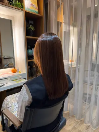 セミロング afloatkobe所属・美髪/髪質改善 川口凌弥のヘアスタイル