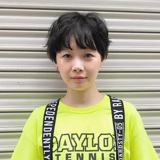ショート パーマ 長井 美佳のヘアスタイル