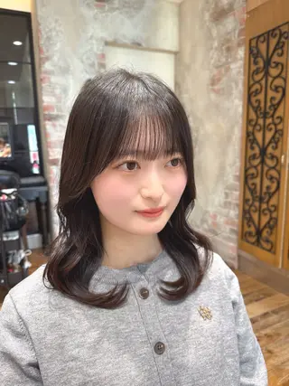 セミロング カラー レイヤー/艶カラー 韓国/石戸谷海斗のヘアスタイル