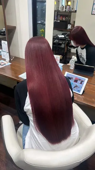 ロング カラー 梨菜/ハイトーン /ブリーチカラーのヘアスタイル