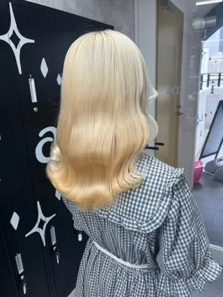 セミロング カラー 【美髪ハイトーン】 髪質改善/大和🎀のヘアスタイル