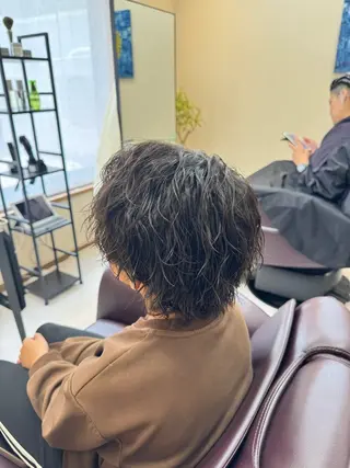 パーマ メンズ 梅本 淑人のヘアスタイル