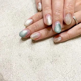 ネイル ゴテゴテ💙ワンホン リオナのネイルデザイン