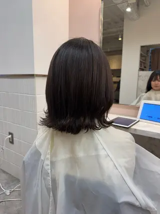 ミディアム ガレリアエレガンテ　サカエテン所属・田中俊　縮毛矯正 髪質改善のヘアスタイル