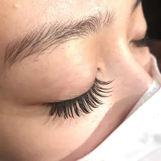 マツエク・マツパ favietta所属・中村 友美のヘアスタイル