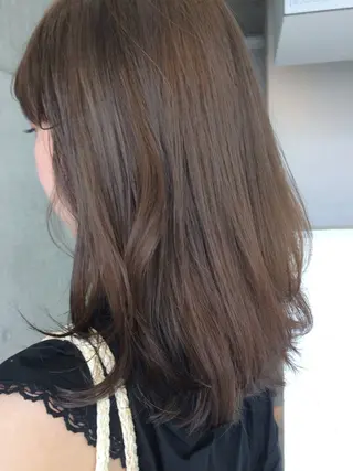 ロング カラー 伊東 咲織のヘアスタイル