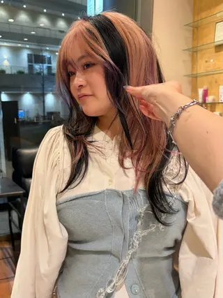 ロング カラー ルナ｜レイヤー ×デザインカラー🥝のヘアスタイル