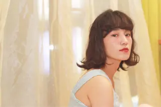 ミディアム カラー パーマ 加藤 綾華のヘアスタイル