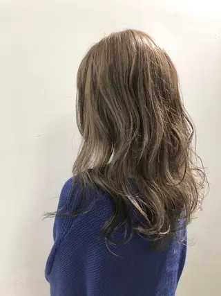 セミロング カラー brace今里店店長 加井直樹のヘアスタイル