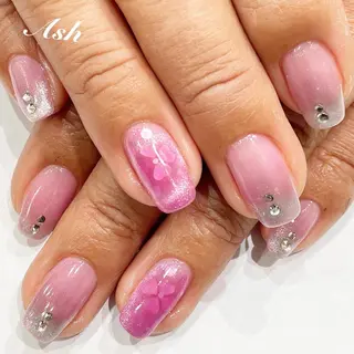 ネイル 🩵NORIKO 上品ネイルが得意🩵のネイルデザイン