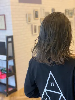 ミディアム ému エミュ　hair &spa所属・近藤 みゅうまのヘアスタイル