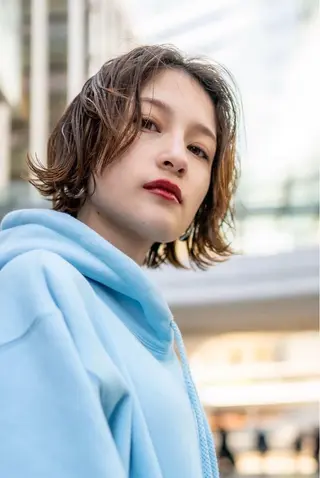 ショート カラー 🉐レイヤー/塩見 弘樹🉐渋谷のヘアスタイル