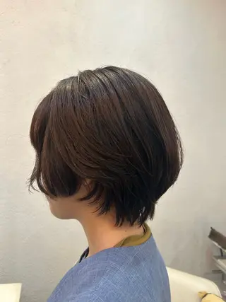 ショート パーマ 小磯 維織のヘアスタイル