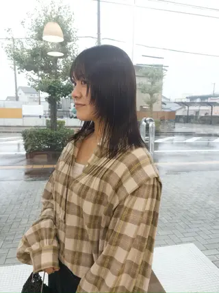 セミロング カラー イヌイ フウコのヘアスタイル