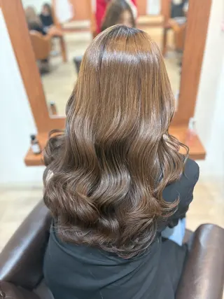 ロング 𝘈𝘐𝘙𝘐♡ レイヤーカットのヘアスタイル
