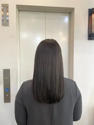 ロング カラー 坂本 菜摘のヘアスタイル