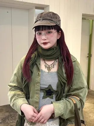 ロング ALBUM SHINJUKU所属・フカミ マナカのヘアスタイル