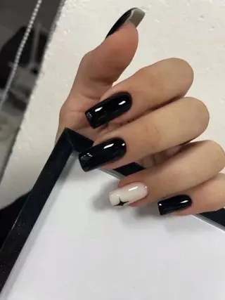 ネイル EMI ANA.CHUOのネイルデザイン