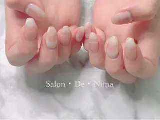 ネイル Salon•de•Niina所属・ボディビルダーSal on.DeNiinaのネイルデザイン