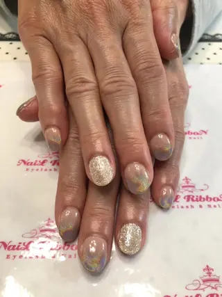 ネイル ネイルリボン 受付スタッフのネイルデザイン