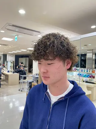 ショート パーマ メンズ 湘南/メンズパーマ/ ハイライト/ユチカのヘアスタイル