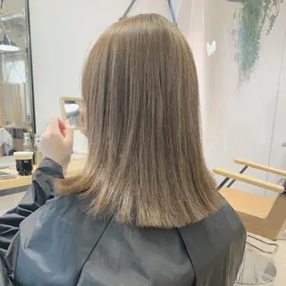 ミディアム カラー マツエク・マツパ ハイトーン&暗髪🔥 表参道二刀流マエダのヘアスタイル