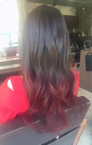 ロング カラー ainico +所属・前濱 ノゾミのヘアスタイル