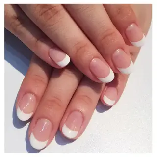 ミディアム ネイル T&B ネイル渋谷店のネイルデザイン