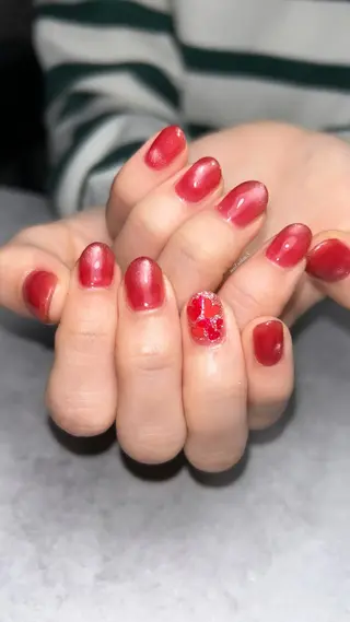 ネイル 関山 志乃のネイルデザイン