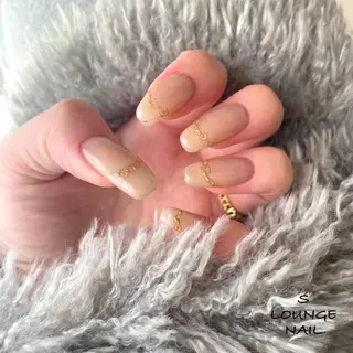 ネイル S LOUNGE NAIL所属・パーツたくさん🍓 SUMIのネイルデザイン