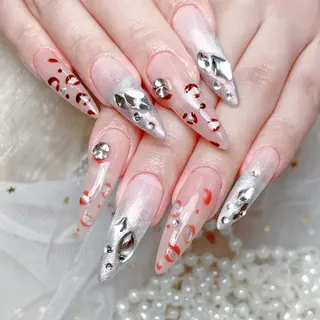 ネイル queens nailsalonのネイルデザイン