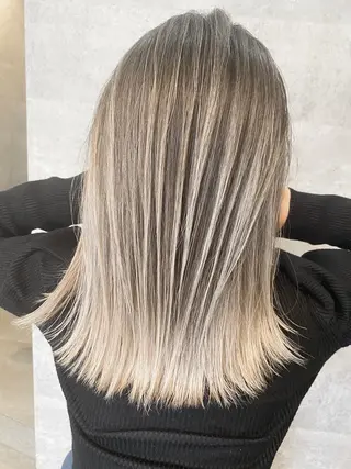 ミディアム カラー ヘアアレンジ ネイル マツエク・マツパ アイブロウ 井上 一平のヘアスタイル