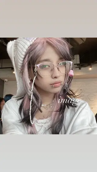 ロング カラー HIKARI🐈‍⬛ レイヤー×デザインのヘアスタイル