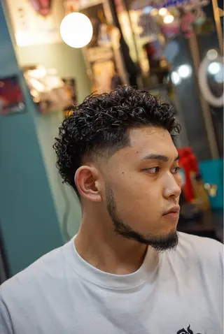 パーマ メンズ TIGHT SWAG BARBERWORKS所属・TIGHT SWAG YUTOのヘアスタイル