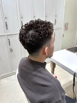 パーマ メンズ N,SOL / 岩上 新大のヘアスタイル