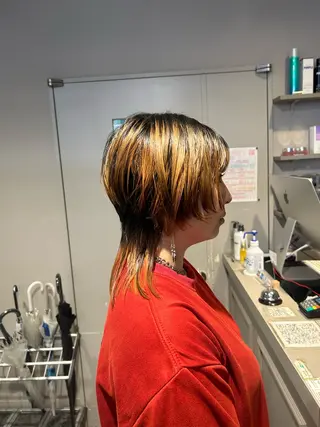 ミディアム 韓国/トレンド レイヤー【101】のヘアスタイル