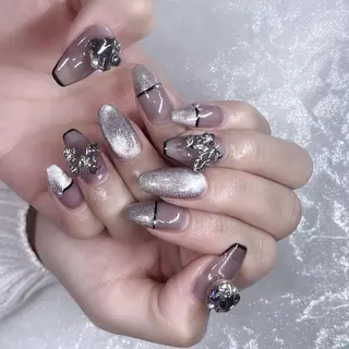 ネイル Queens 榊 まおのネイルデザイン