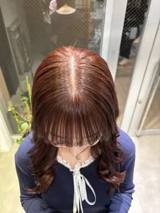 カラー ミルクティーベージュ ブリーチ🖤サヤカのヘアスタイル